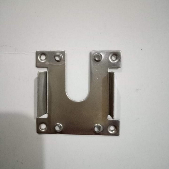 Lá tiếp địa